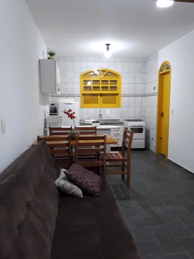 Residencial Colonial Amarelo A 150M Da Praia De Mariscal Aparthotel Bombinhas Exterior photo
